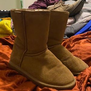 Bearpaw Boots
